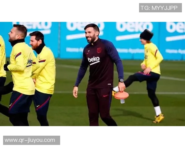 佩尼亚谈加盟埃尔切感受与老队友重聚的喜悦与主帅战术的契合 佩尼亚谈加盟埃尔切感受与老队友重聚的喜悦与主帅战术的契合