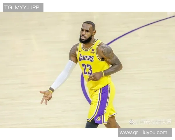 詹姆斯对湖人新赛季开局充满期待Shams透露他对球队的兴奋之情