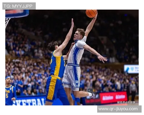 弗拉格狂砍42分提升场均09分距克尼佩尔仅差06分