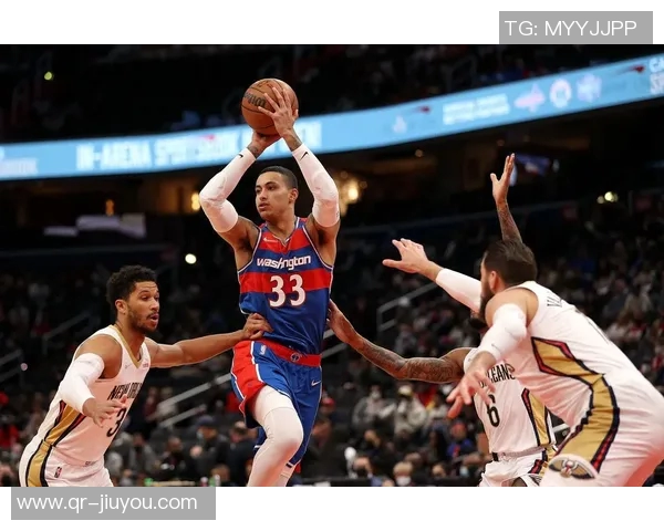 库兹马上半场表现出色连得8分贡献10分3板正负值高达9